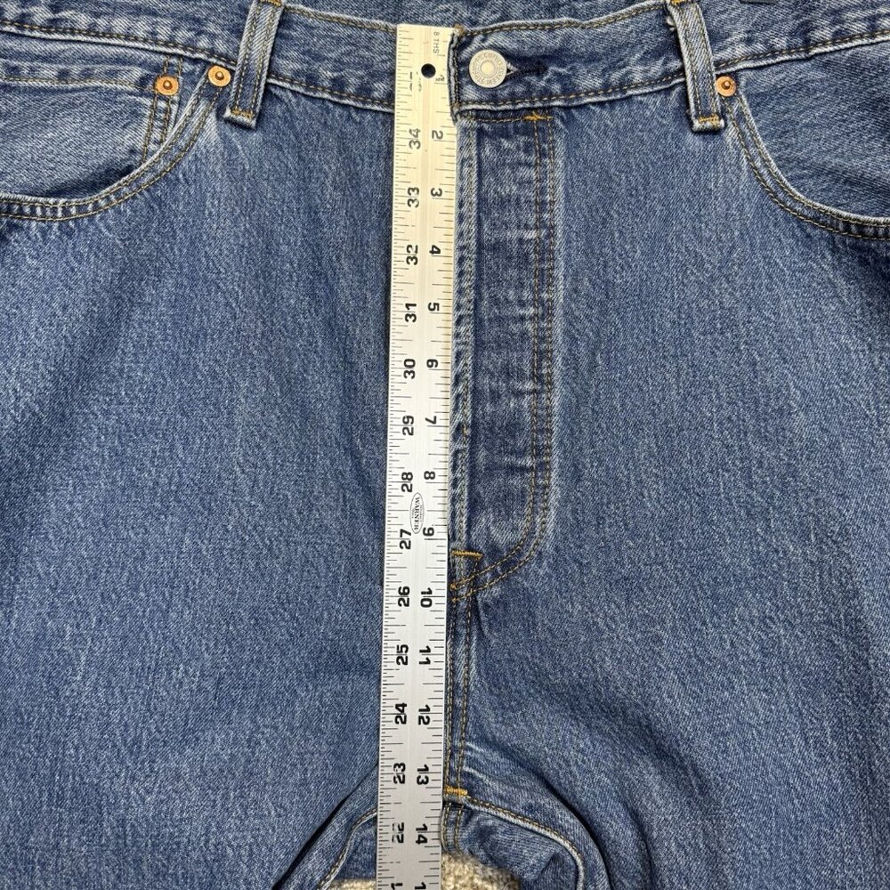 Levis Jeans Men 40x30 Blue 501 Original Fit Straight Button Fly Medium Stonewash - Picture 8 of 11